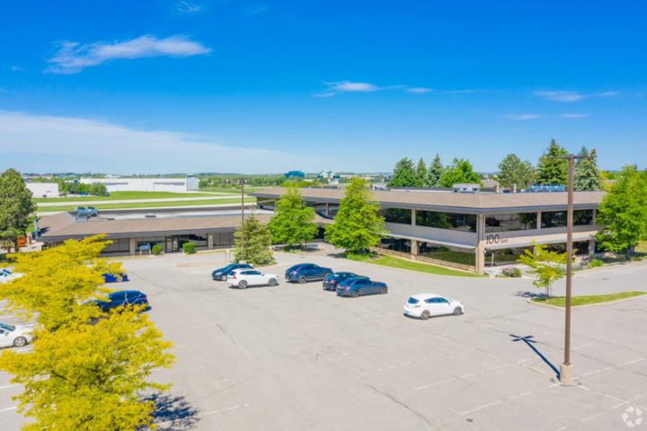 100 Renfrew Dr