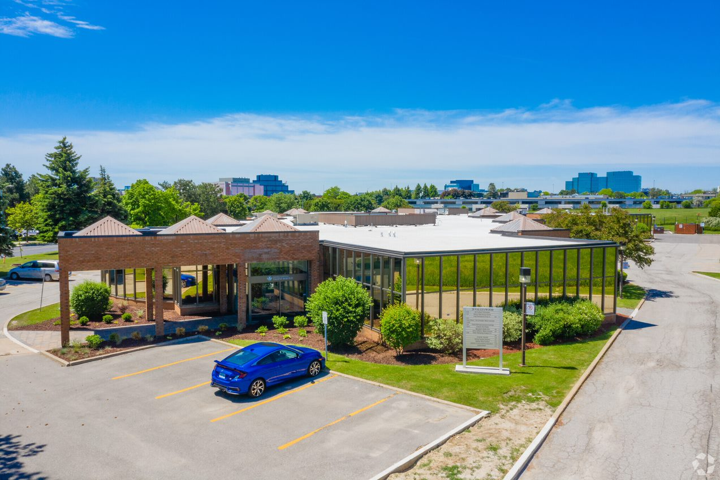 20 Valleywood Dr