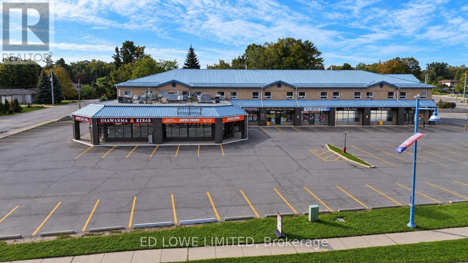 945 Innisfil Beach Rd
